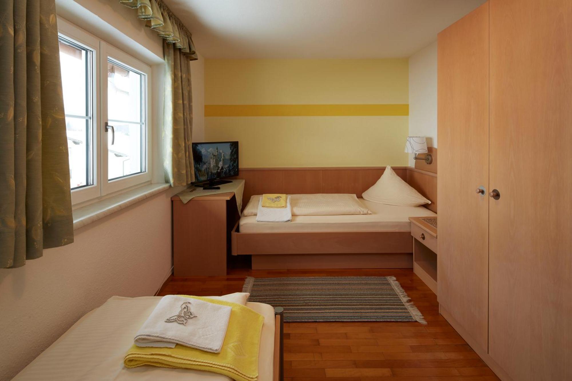 Alpenmotel Saeuling Pinswang Δωμάτιο φωτογραφία