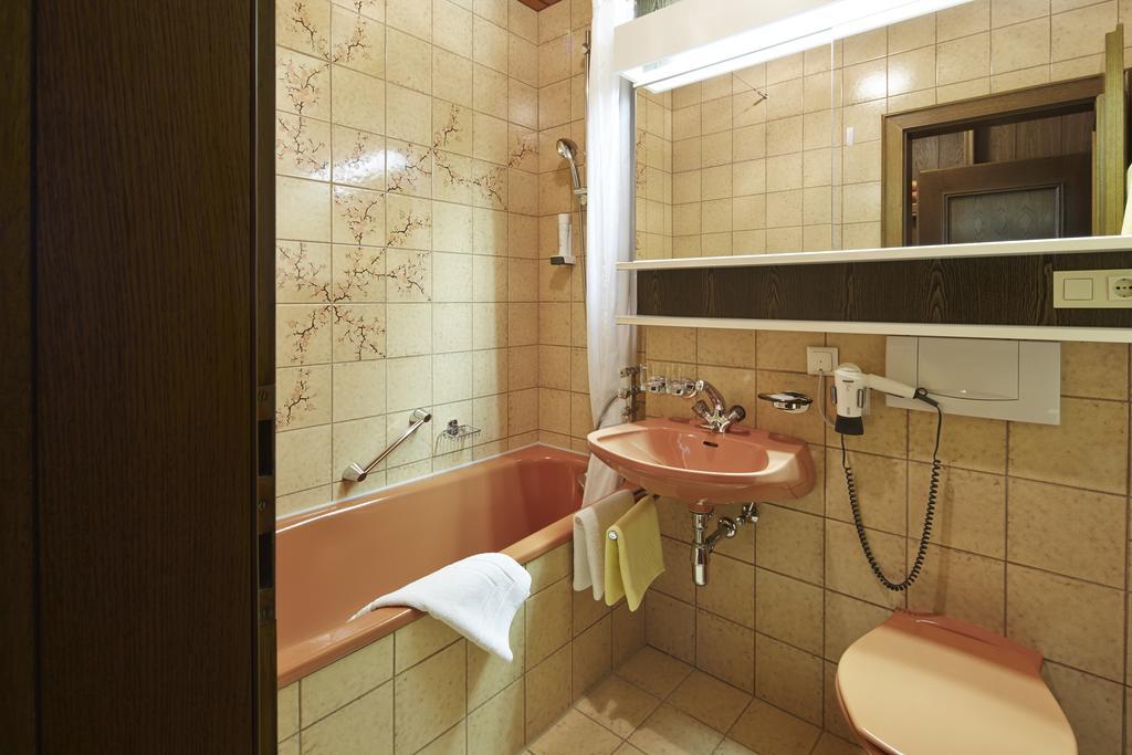 Alpenmotel Saeuling Pinswang Δωμάτιο φωτογραφία
