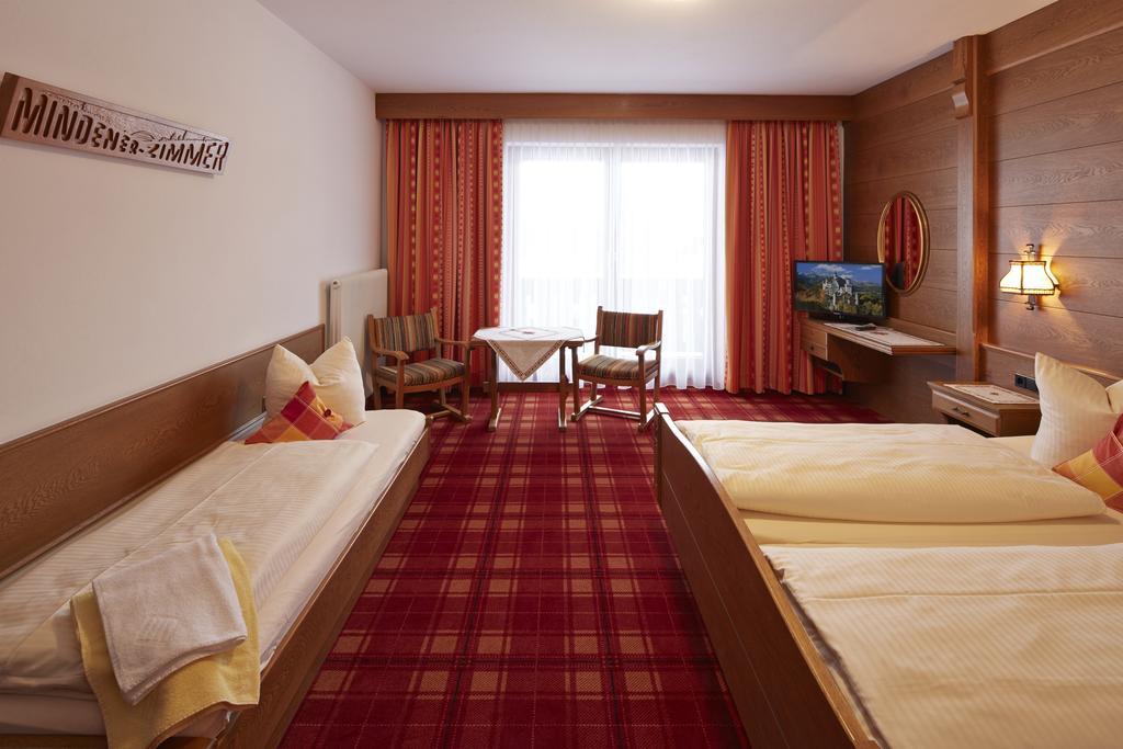 Alpenmotel Saeuling Pinswang Δωμάτιο φωτογραφία