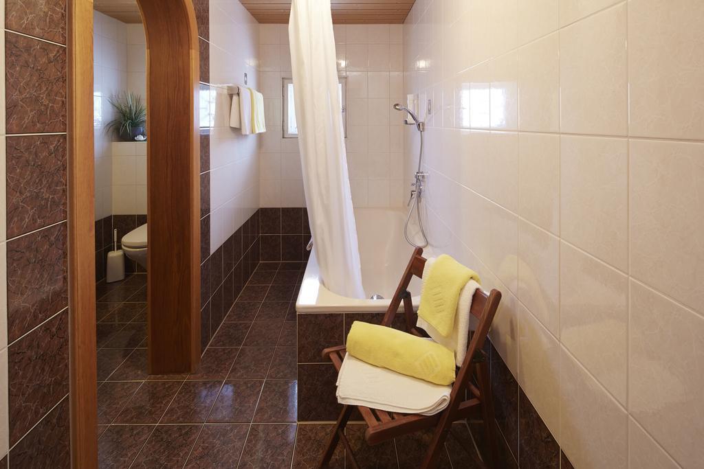 Alpenmotel Saeuling Pinswang Δωμάτιο φωτογραφία